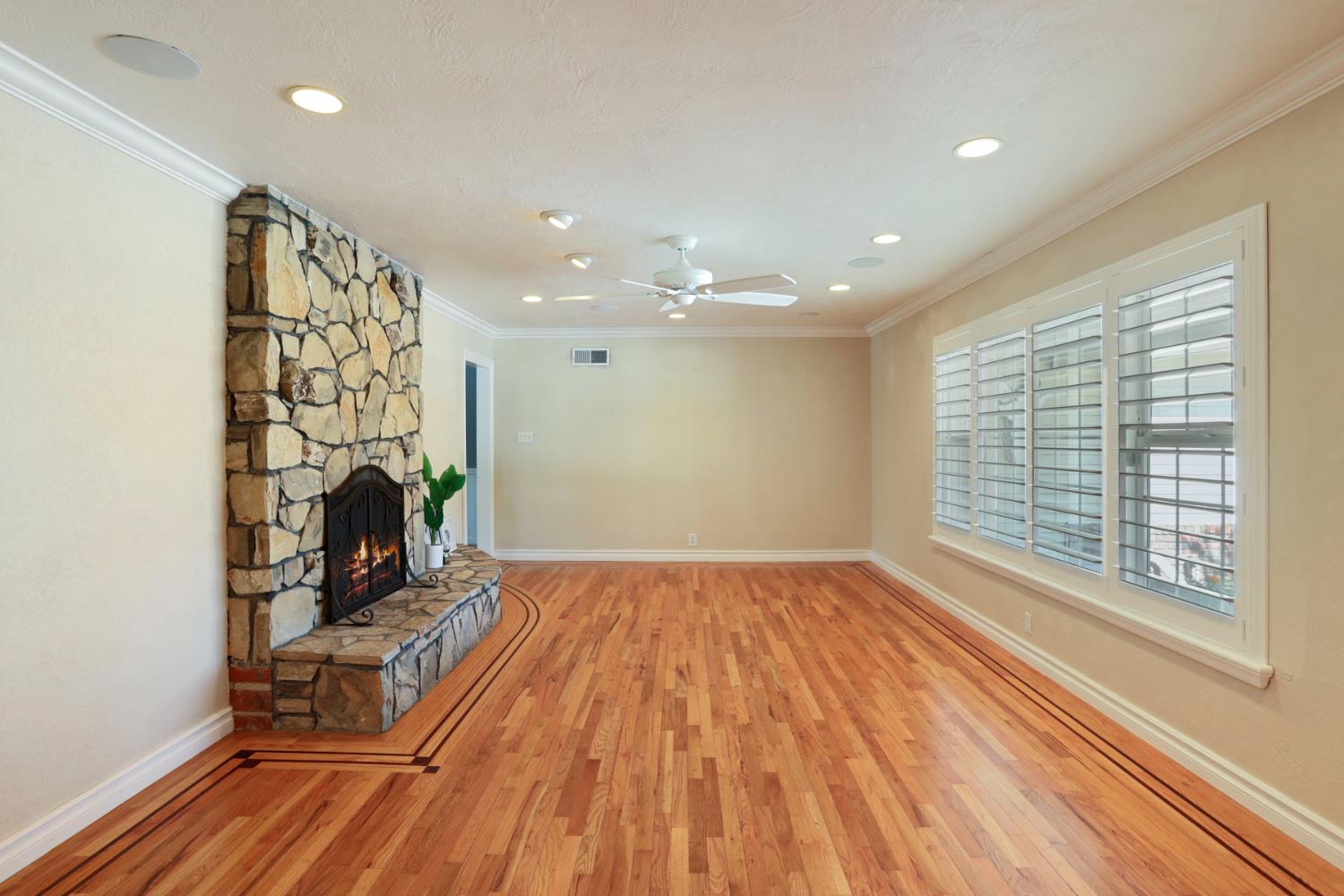 Detail Gallery Image 20 of 72 For 6796 E Woodward Ave, Manteca,  CA 95337 - 4 Beds | 2/1 Baths