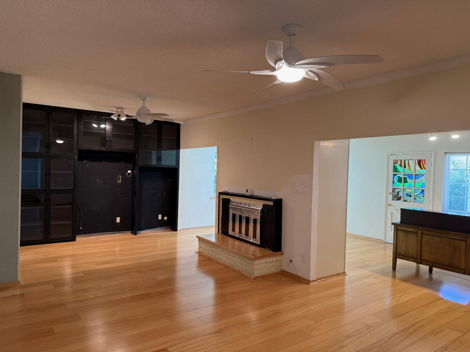 Detail Gallery Image 13 of 52 For 8216 Rensselaer Way, Sacramento,  CA 95826 - 3 Beds | 2 Baths