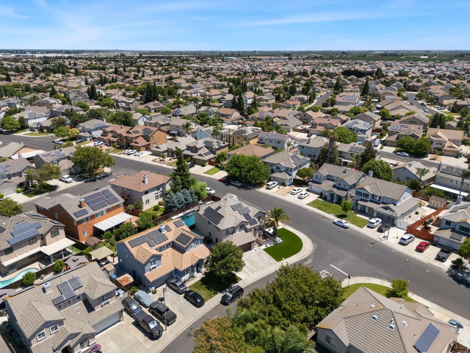Detail Gallery Image 46 of 52 For 793 Amy Way, Manteca,  CA 95337 - 5 Beds | 3 Baths