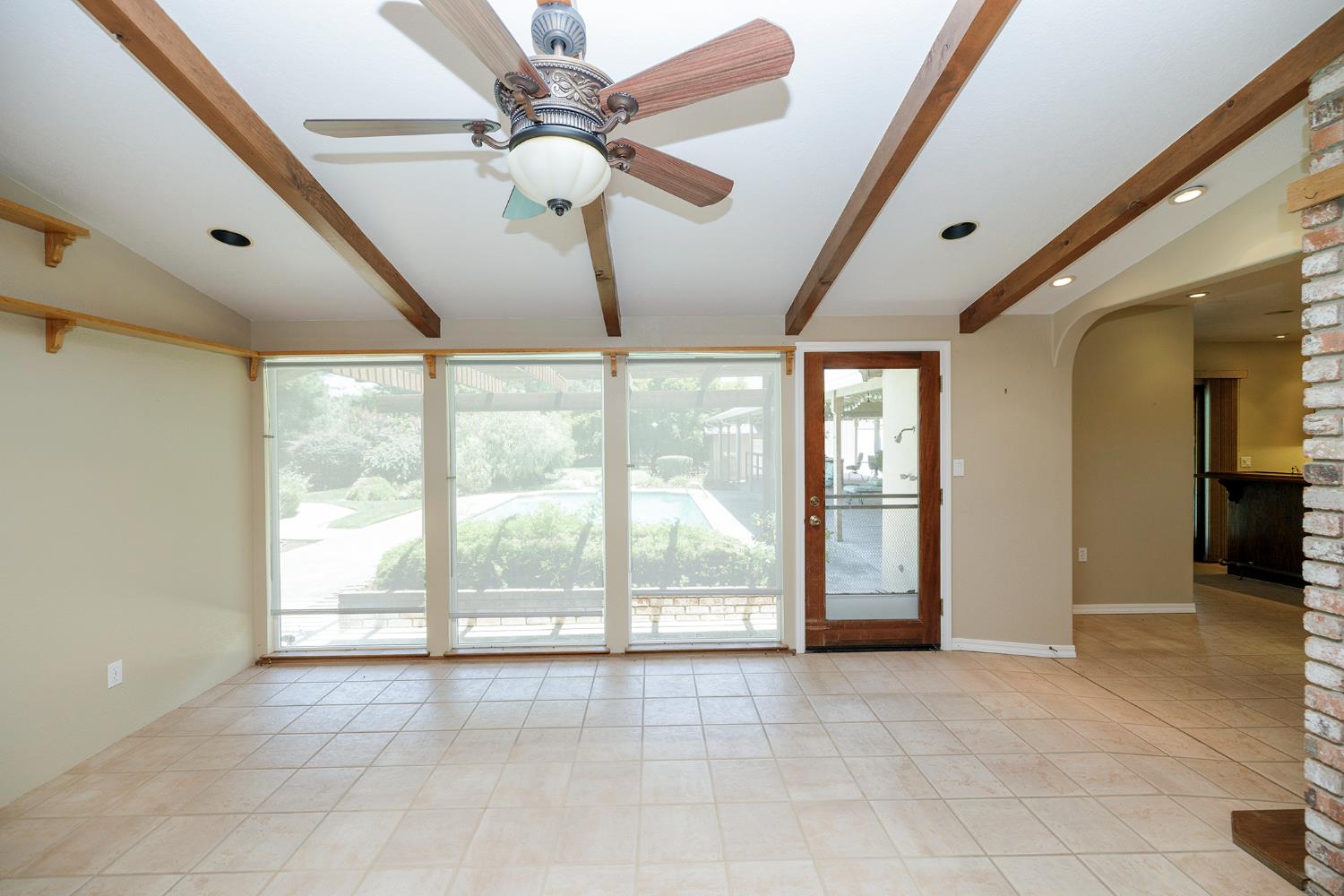 Detail Gallery Image 8 of 88 For 1800 Sperry Rd, Hughson,  CA 95326 - 3 Beds | 3/1 Baths