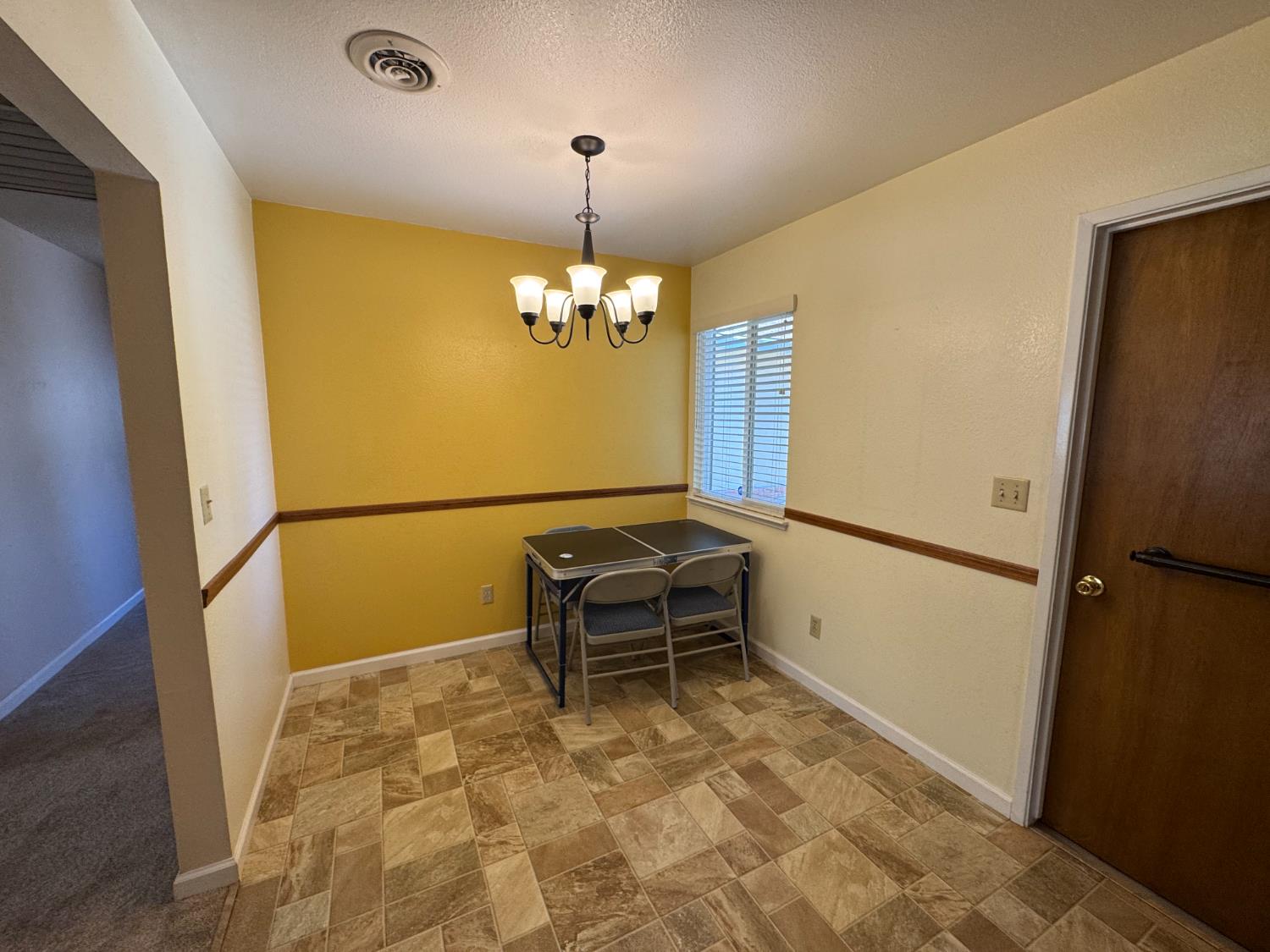 Queenaire Lane, Modesto, California image 10