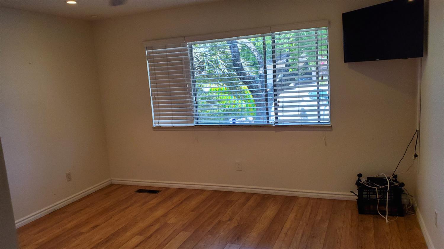 Detail Gallery Image 24 of 42 For 3444 Concetta Way, Sacramento,  CA 95821 - 3 Beds | 2/1 Baths
