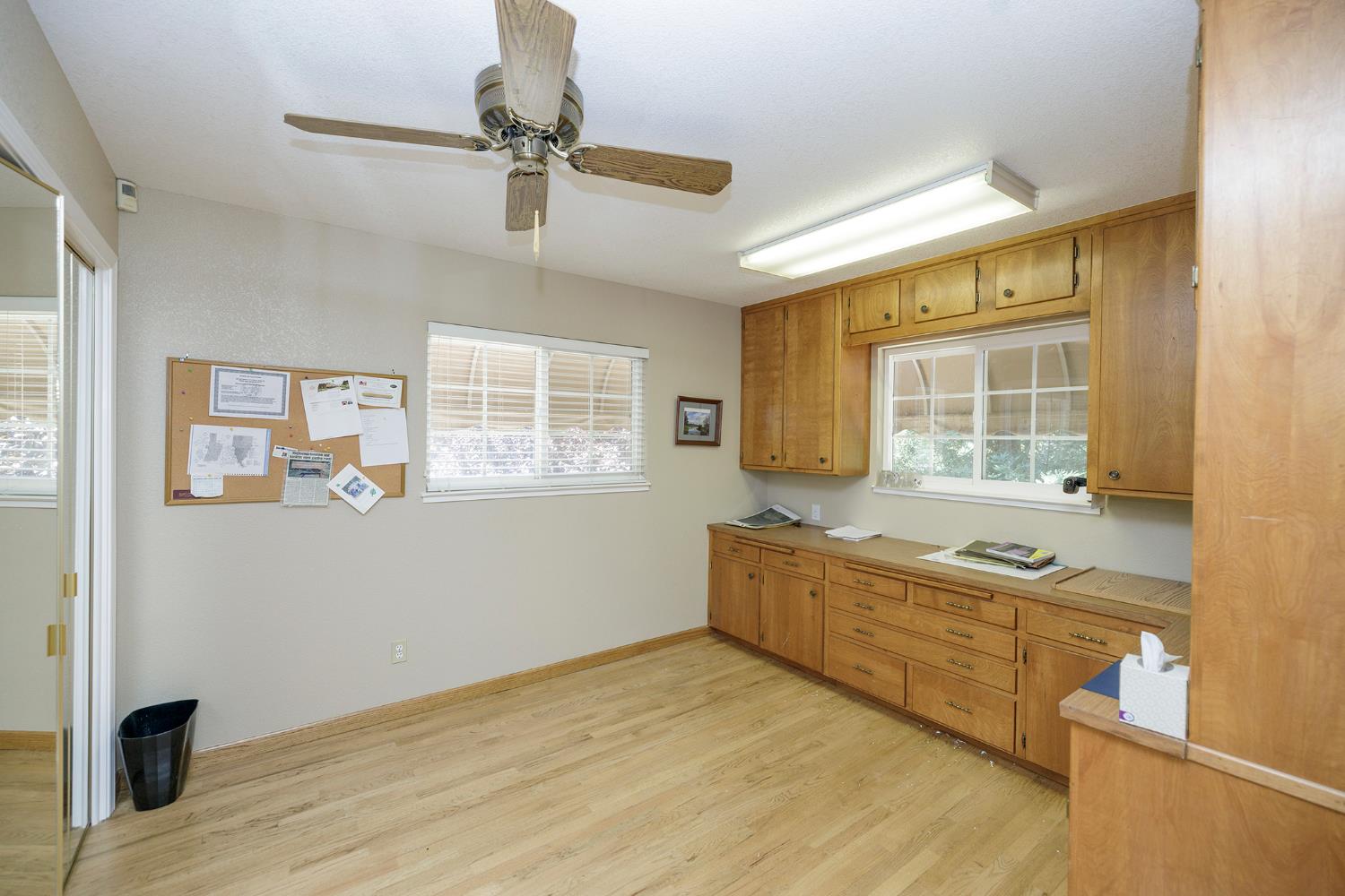 Detail Gallery Image 27 of 88 For 1800 Sperry Rd, Hughson,  CA 95326 - 3 Beds | 3/1 Baths