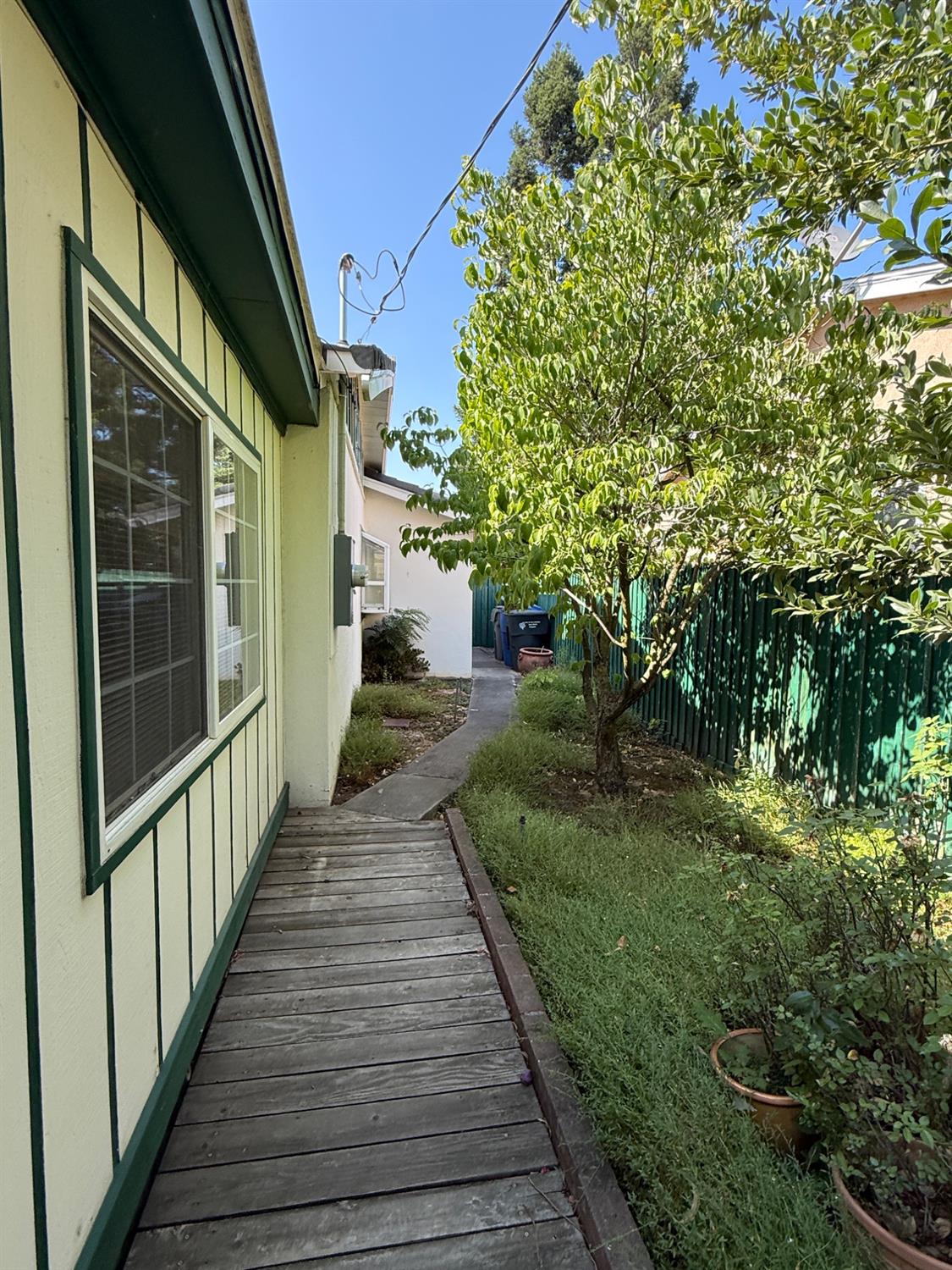 Detail Gallery Image 38 of 52 For 8216 Rensselaer Way, Sacramento,  CA 95826 - 3 Beds | 2 Baths