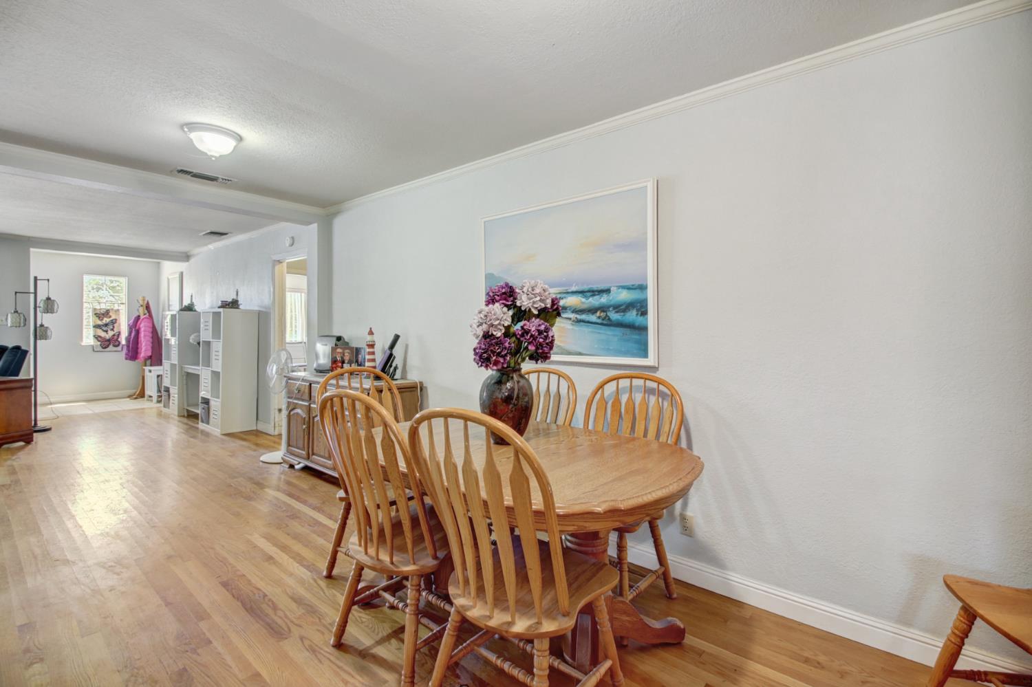 Detail Gallery Image 13 of 50 For 3917 Loreto, Sacramento,  CA 95821 - 4 Beds | 2 Baths