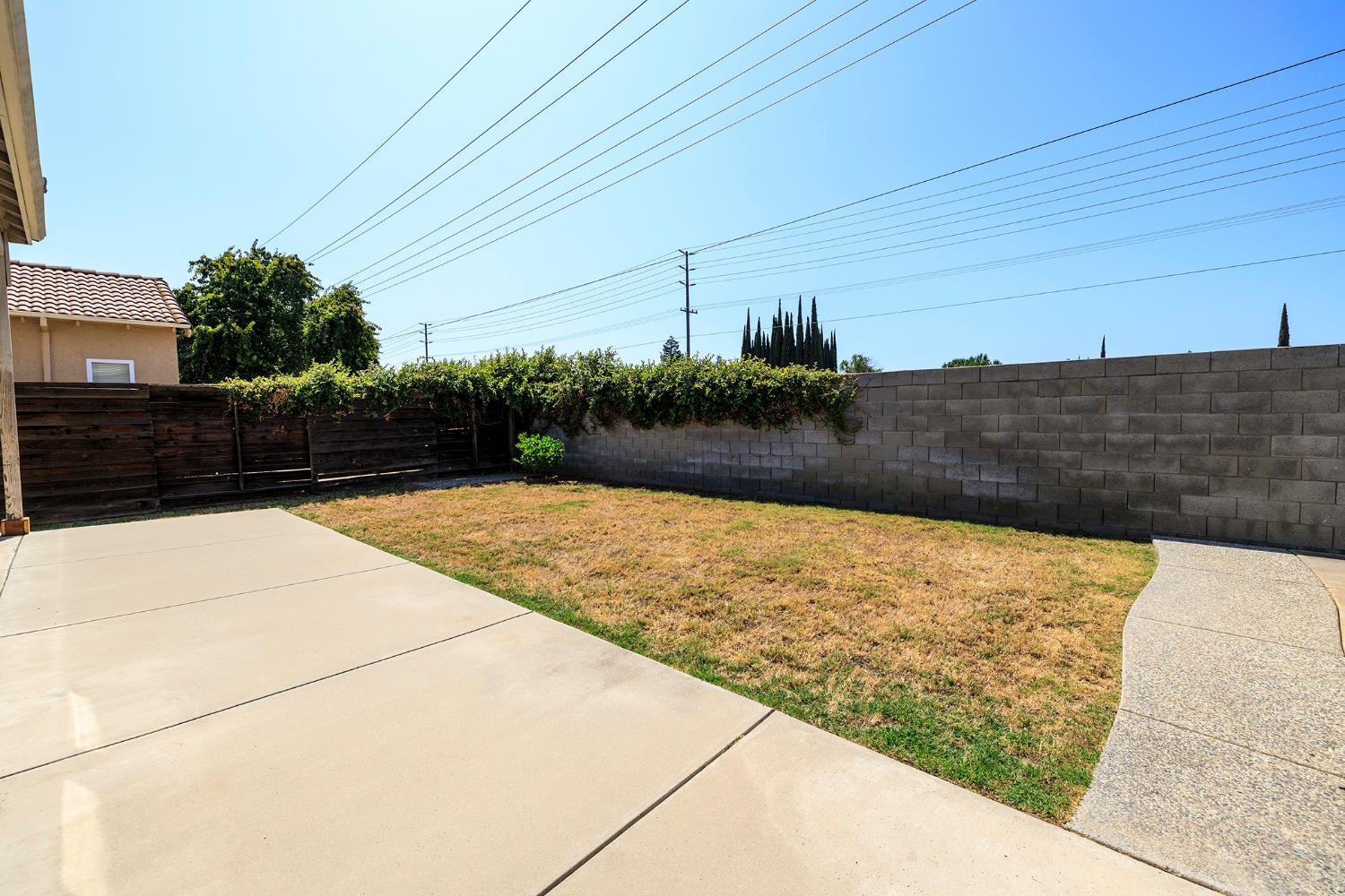 Detail Gallery Image 64 of 66 For 3216 Allan Adale Dr, Modesto,  CA 95355 - 3 Beds | 3 Baths