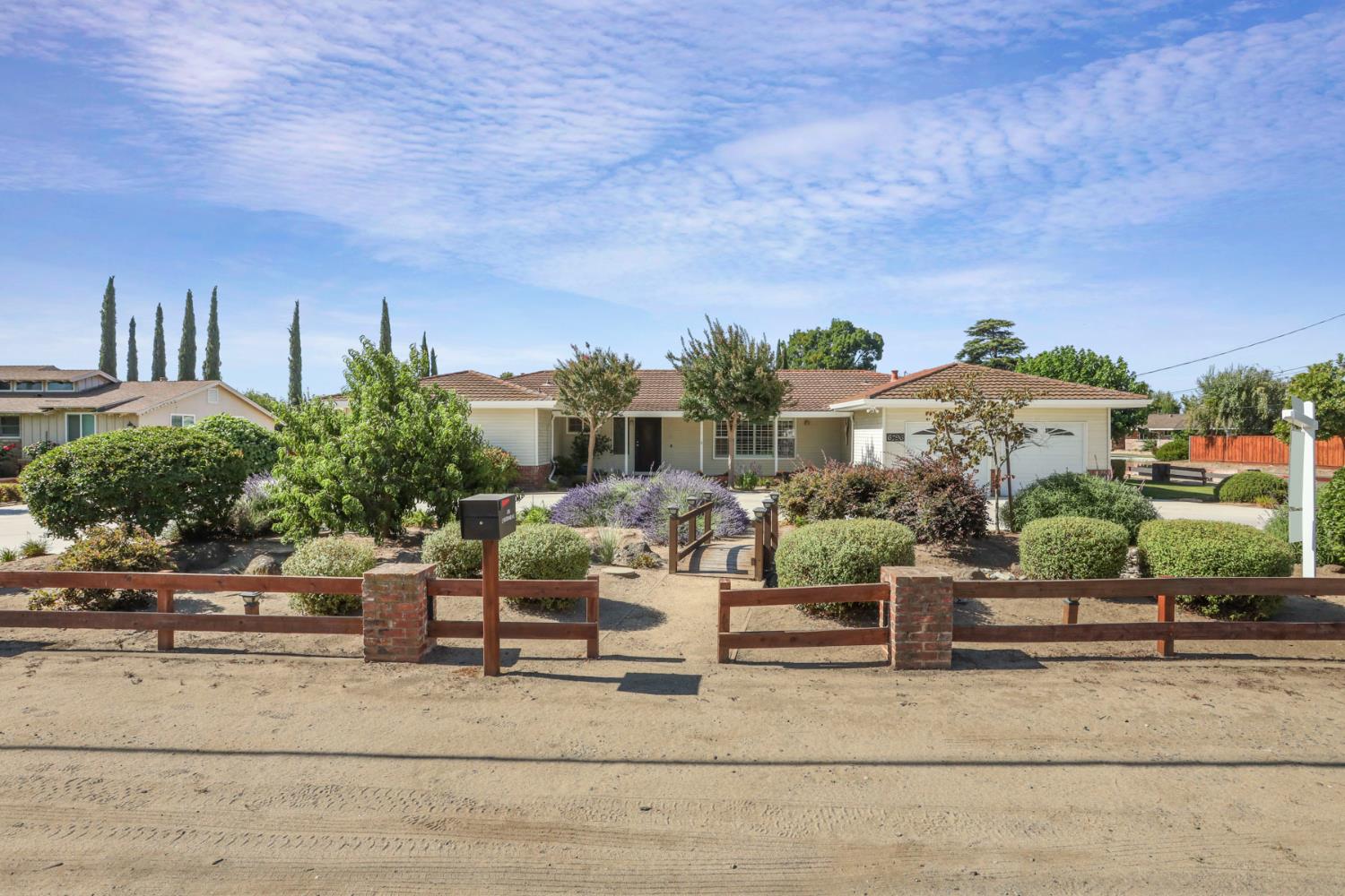 Detail Gallery Image 8 of 72 For 6796 E Woodward Ave, Manteca,  CA 95337 - 4 Beds | 2/1 Baths