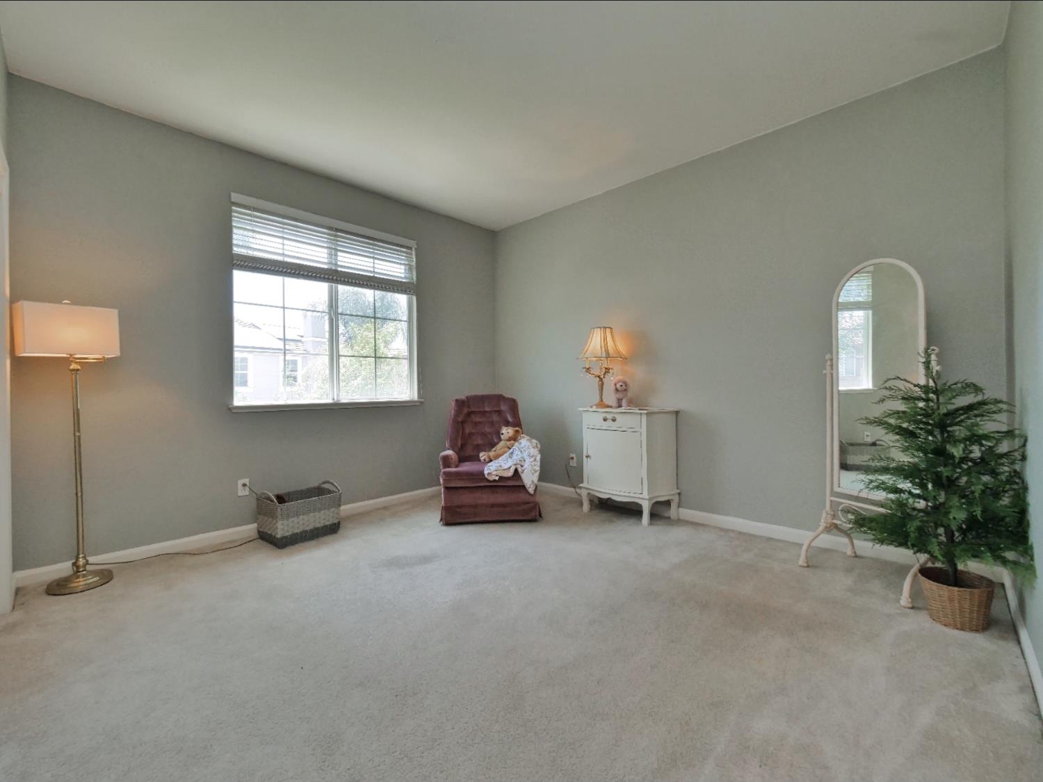 Detail Gallery Image 21 of 28 For 1242 Tulloch Dr, Tracy,  CA 95304 - 5 Beds | 3 Baths