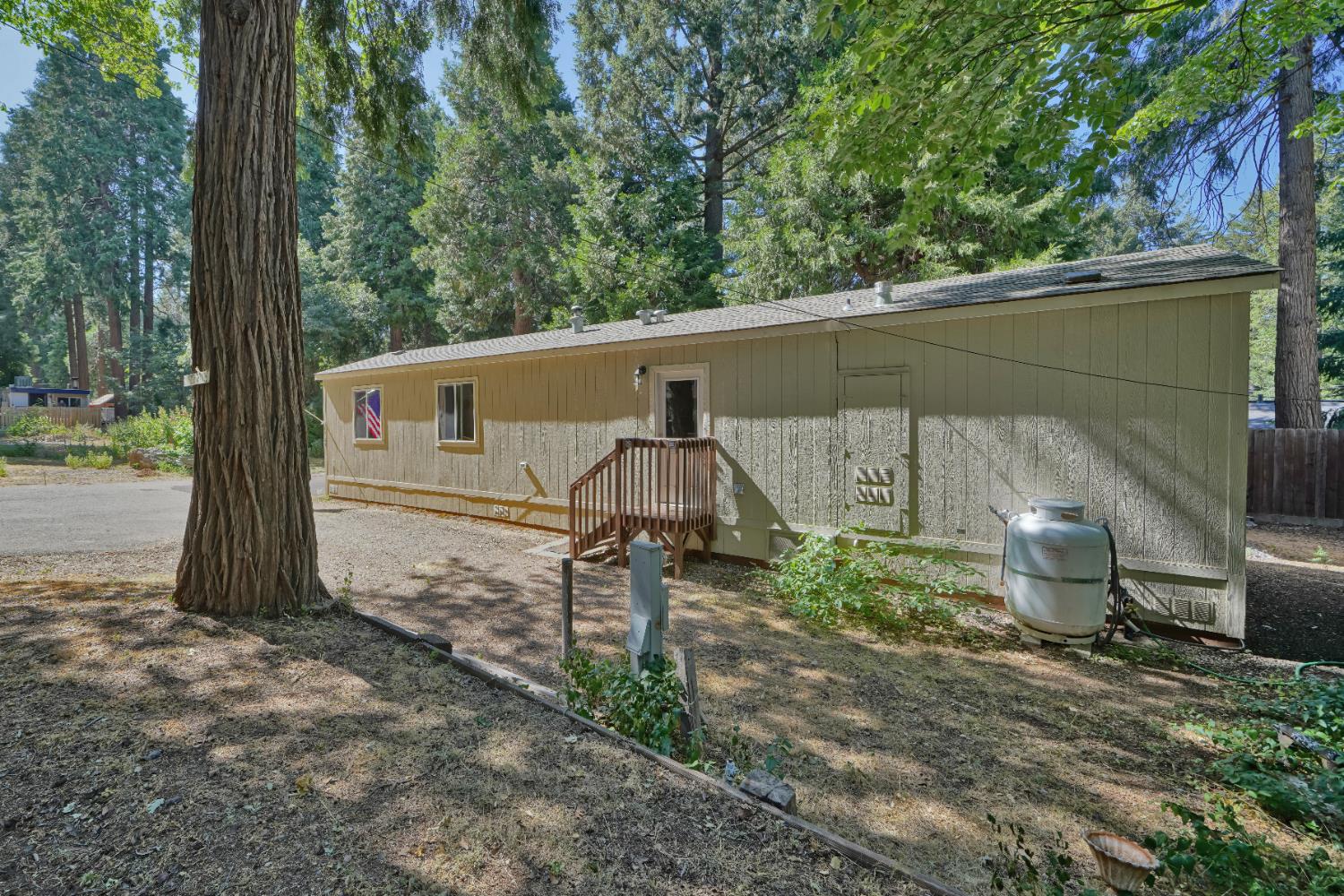 Detail Gallery Image 4 of 32 For 20 Axle St, Pollock Pines,  CA 95726 - 2 Beds | 1 Baths