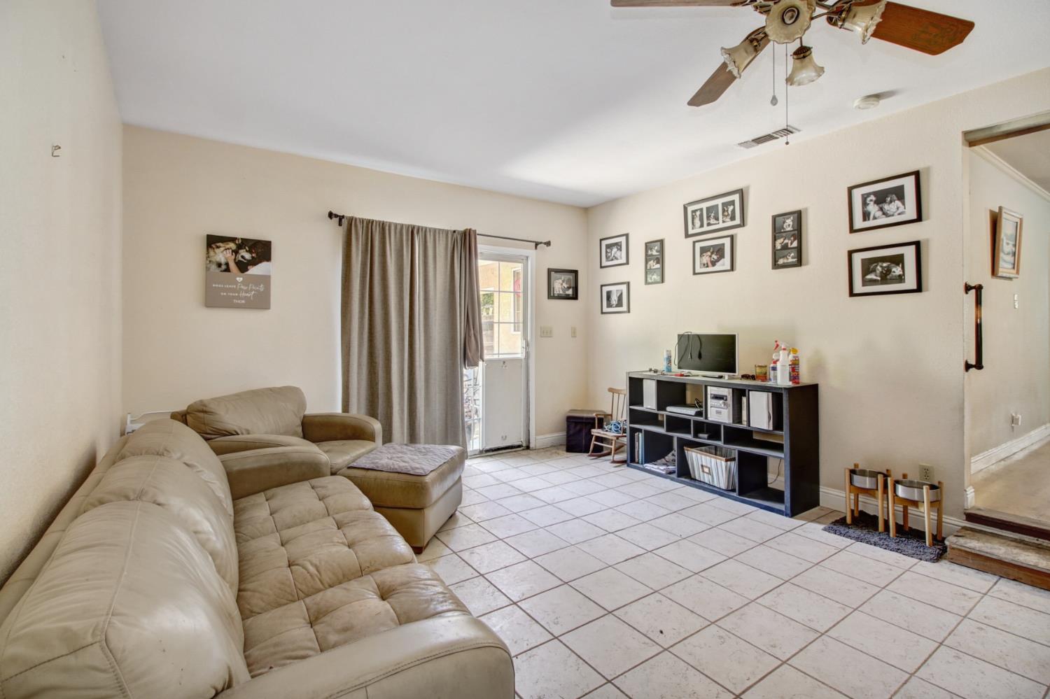 Detail Gallery Image 9 of 50 For 3917 Loreto, Sacramento,  CA 95821 - 4 Beds | 2 Baths