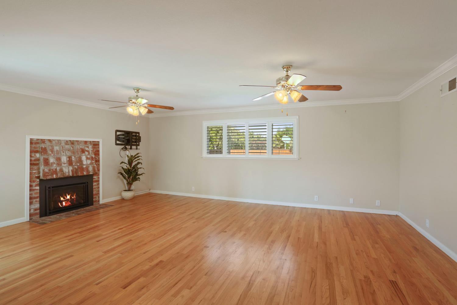 Detail Gallery Image 33 of 72 For 6796 E Woodward Ave, Manteca,  CA 95337 - 4 Beds | 2/1 Baths