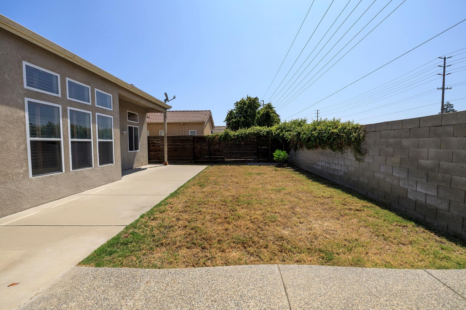Detail Gallery Image 63 of 66 For 3216 Allan Adale Dr, Modesto,  CA 95355 - 3 Beds | 3 Baths