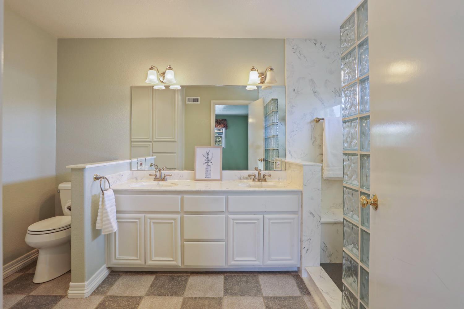 Detail Gallery Image 56 of 72 For 6796 E Woodward Ave, Manteca,  CA 95337 - 4 Beds | 2/1 Baths