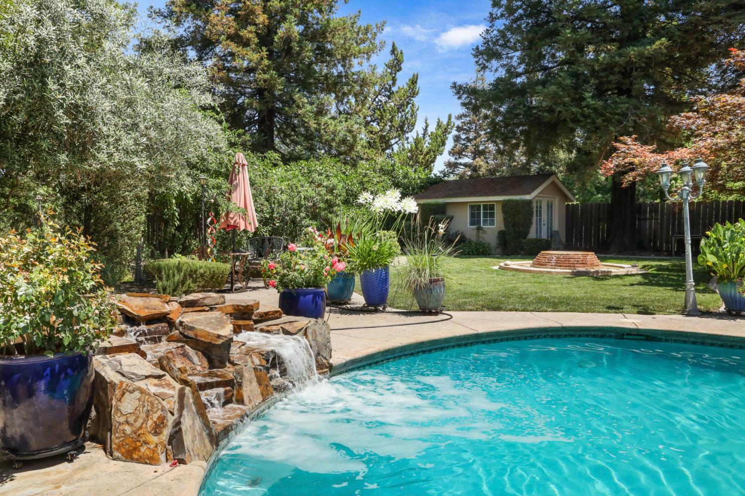 Detail Gallery Image 72 of 97 For 1717 Edgebrook Dr, Modesto,  CA 95354 - 4 Beds | 3/1 Baths