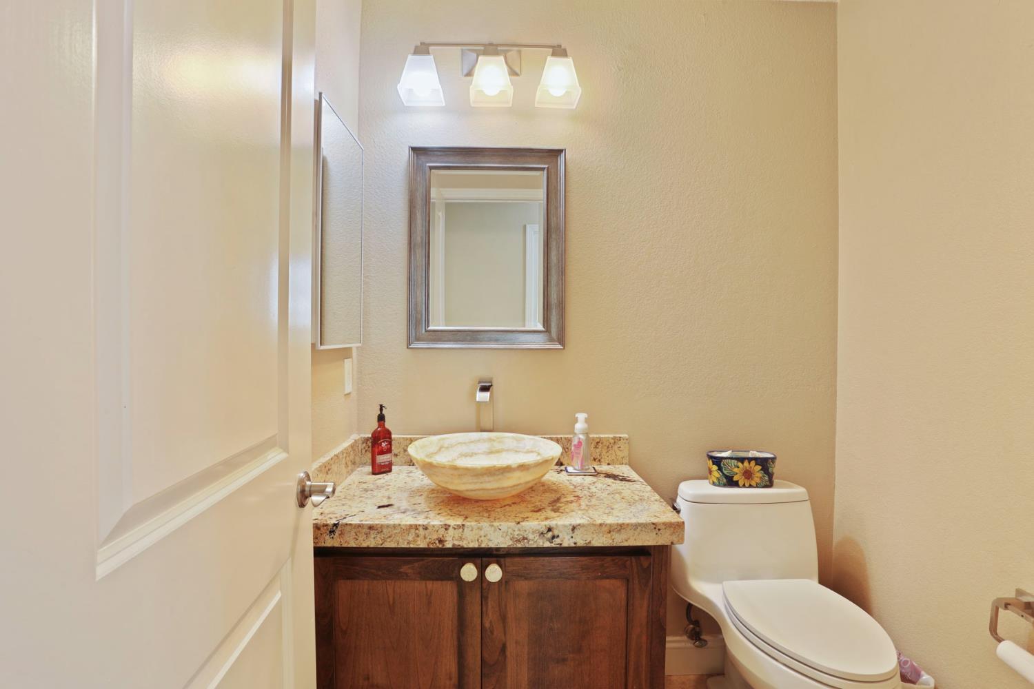Detail Gallery Image 29 of 97 For 1717 Edgebrook Dr, Modesto,  CA 95354 - 4 Beds | 3/1 Baths