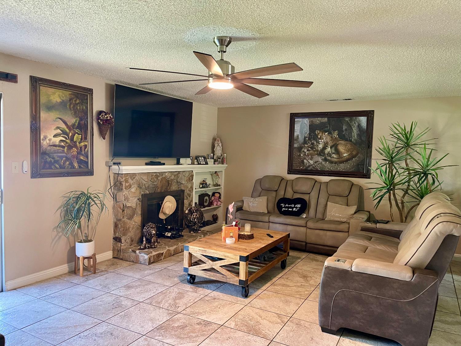 Detail Gallery Image 13 of 40 For 25292 N Eunice Ave, Acampo,  CA 95220 - 3 Beds | 2 Baths