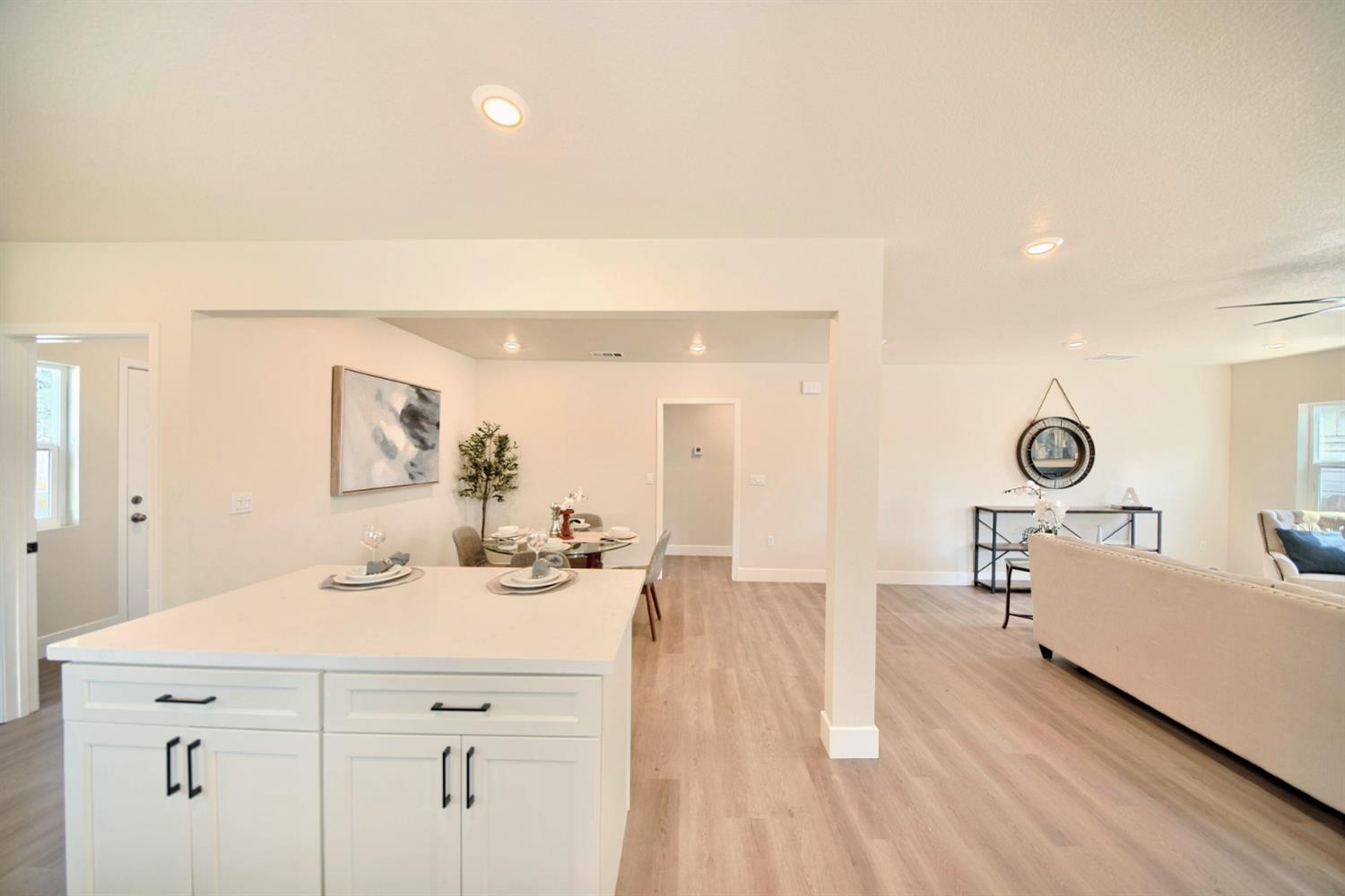 Detail Gallery Image 31 of 91 For 1409 Waverly Dr, Modesto,  CA 95351 - 2 Beds | 1 Baths