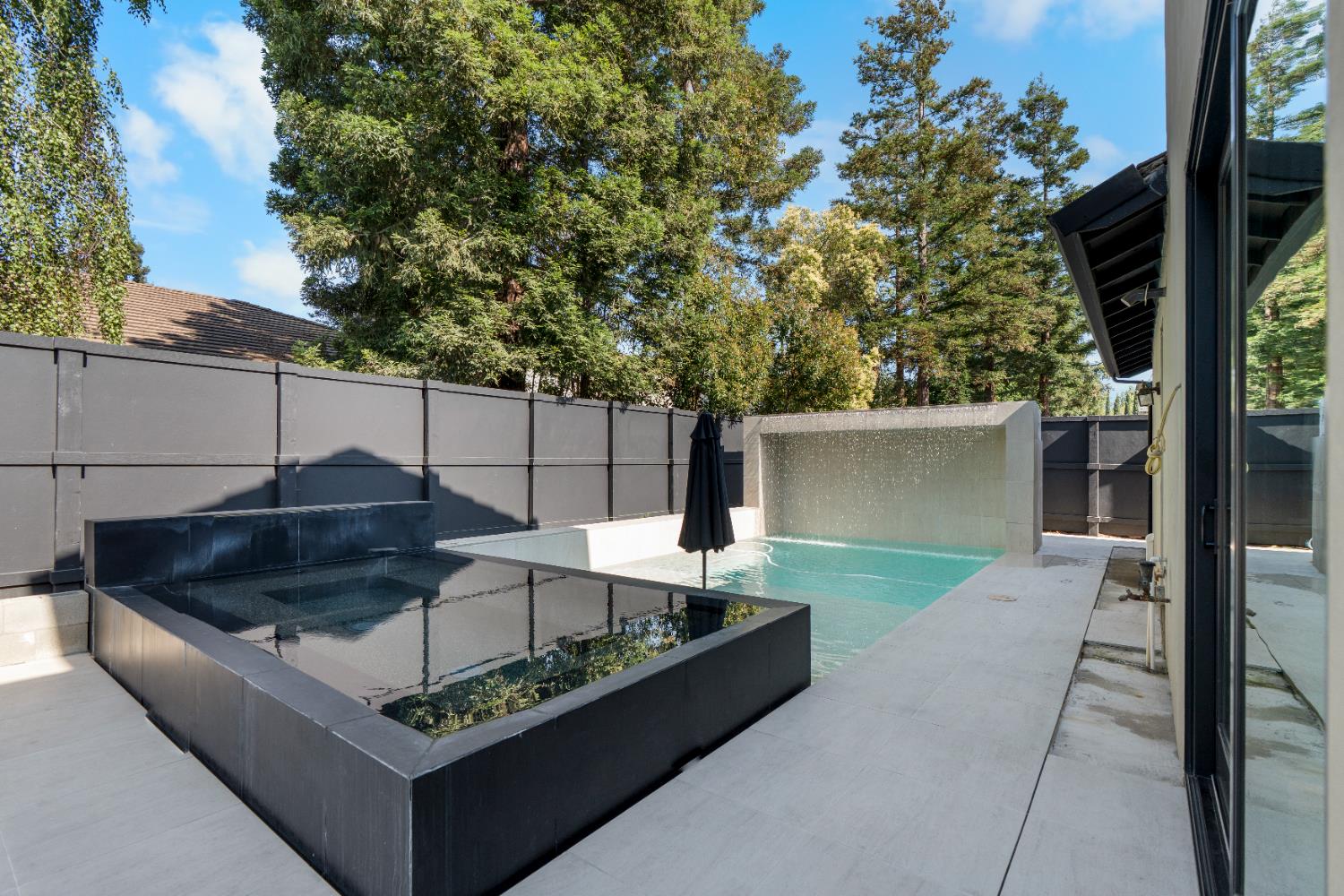 Detail Gallery Image 51 of 62 For 6243 Riverbank Cir, Stockton,  CA 95219 - 4 Beds | 4 Baths