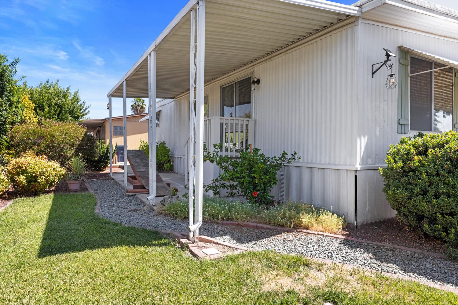 Detail Gallery Image 6 of 39 For 2621 Prescott Rd 186, Modesto,  CA 95350 - 2 Beds | 2 Baths