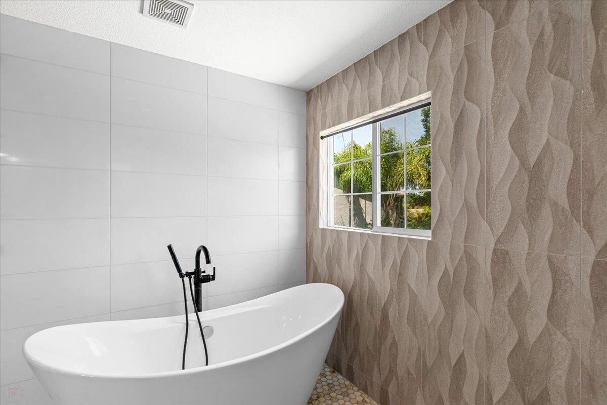 Detail Gallery Image 52 of 93 For 1714 Melissa Dr, Ripon,  CA 95366 - 5 Beds | 3 Baths