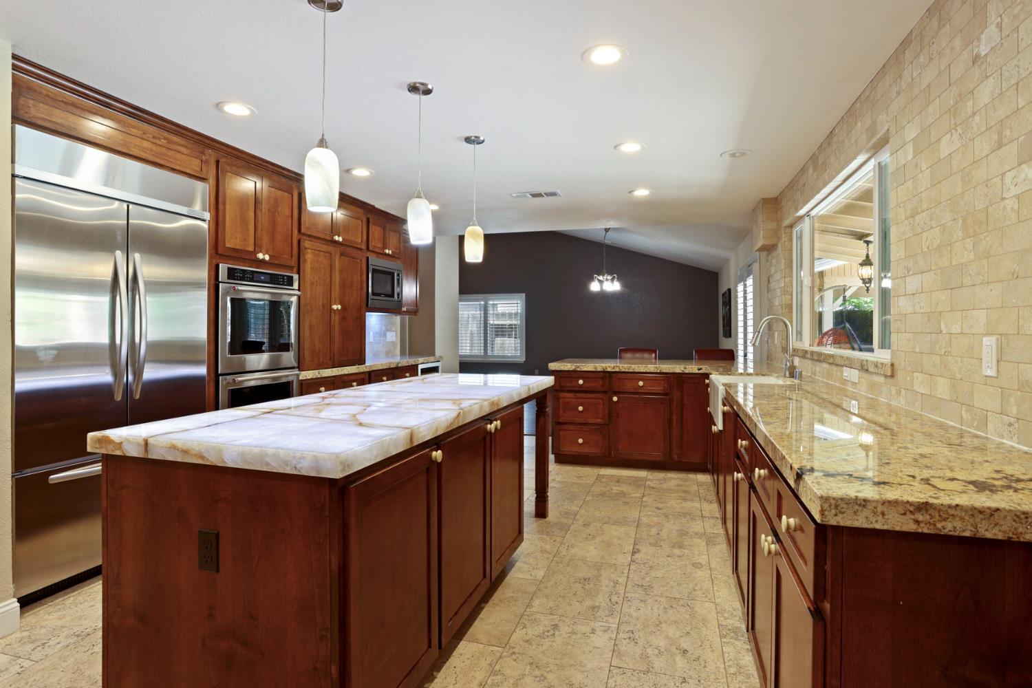 Detail Gallery Image 20 of 97 For 1717 Edgebrook Dr, Modesto,  CA 95354 - 4 Beds | 3/1 Baths