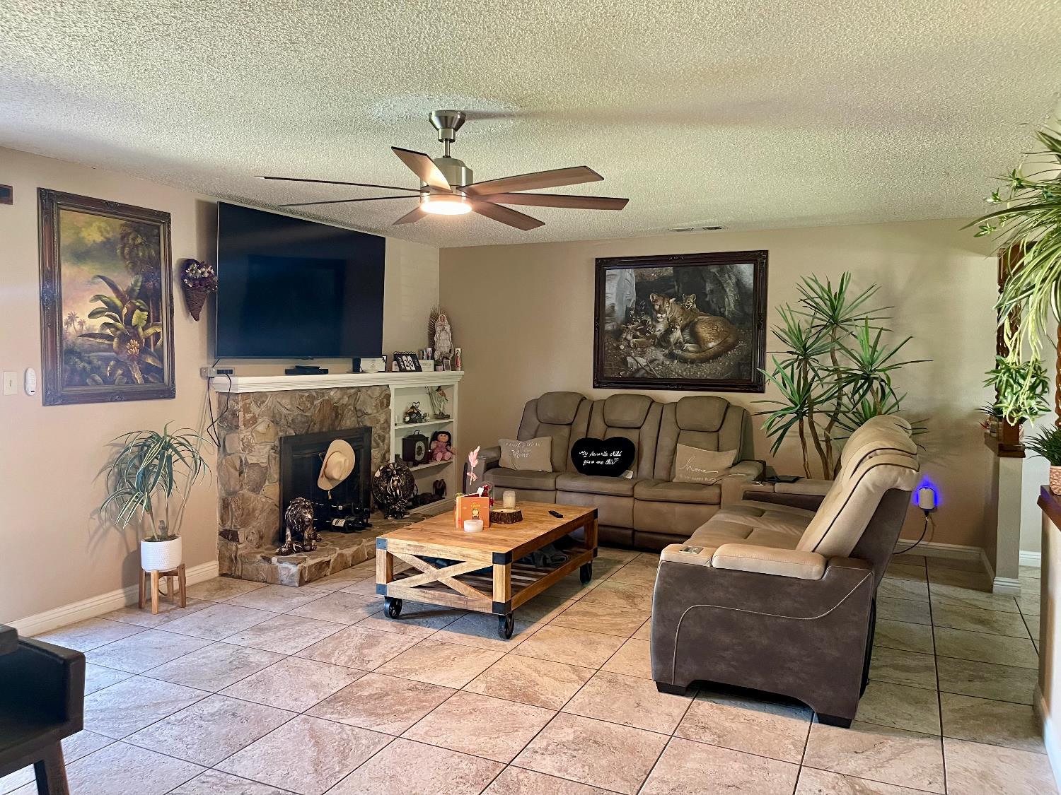 Detail Gallery Image 14 of 40 For 25292 N Eunice Ave, Acampo,  CA 95220 - 3 Beds | 2 Baths