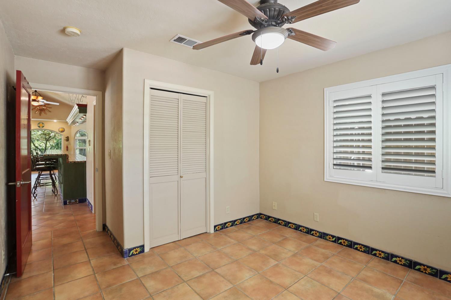 Detail Gallery Image 33 of 97 For 1717 Edgebrook Dr, Modesto,  CA 95354 - 4 Beds | 3/1 Baths
