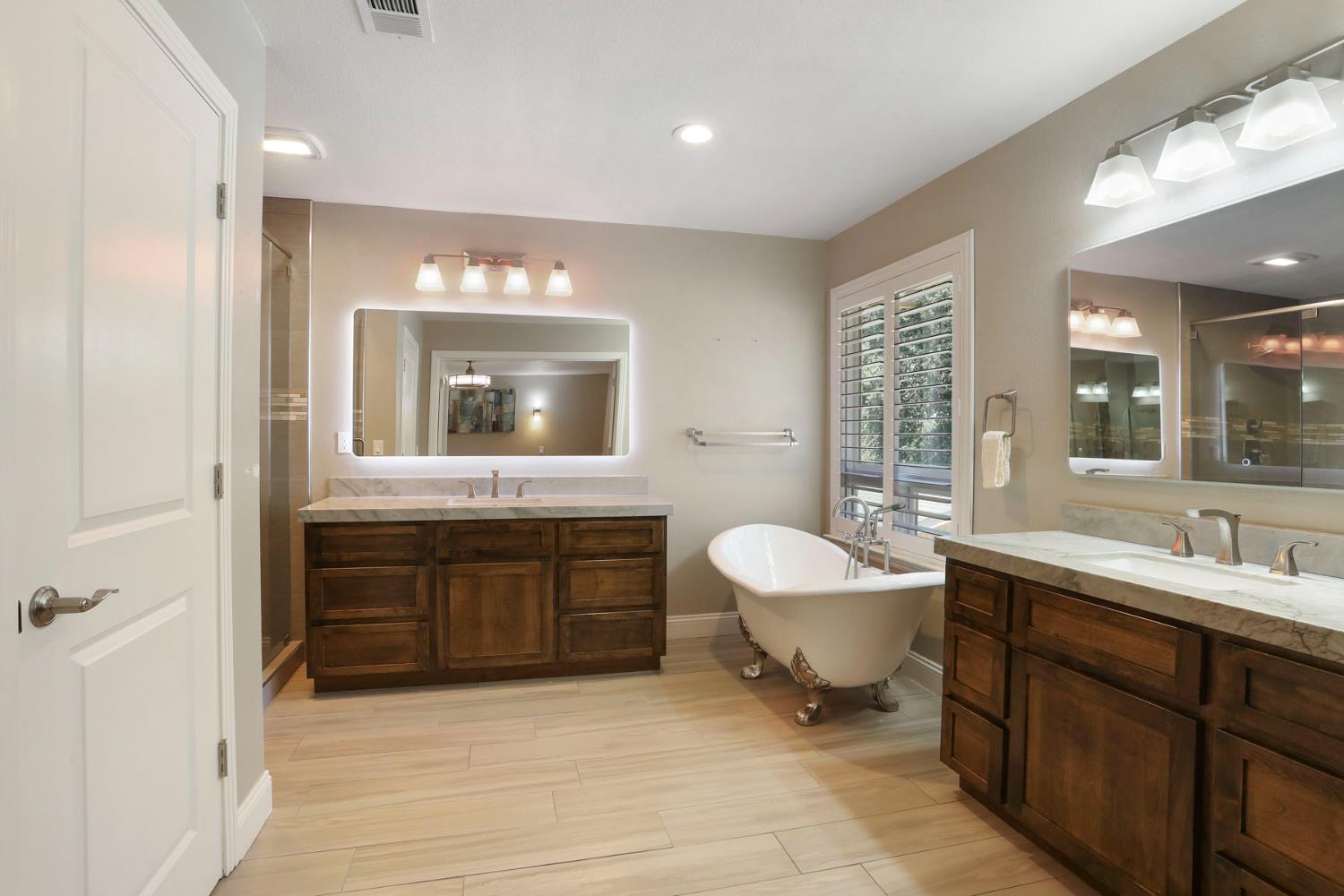 Detail Gallery Image 45 of 97 For 1717 Edgebrook Dr, Modesto,  CA 95354 - 4 Beds | 3/1 Baths