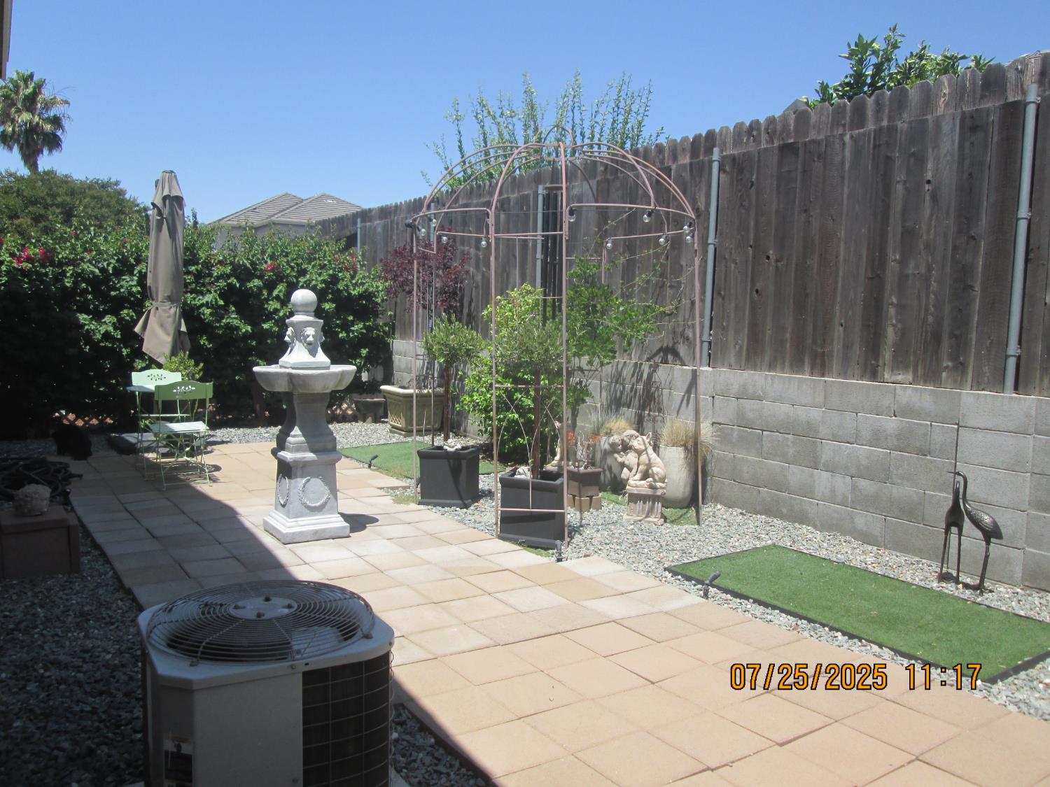 Detail Gallery Image 33 of 42 For 825 Knights Ct, Livingston,  CA 95334 - 3 Beds | 2 Baths