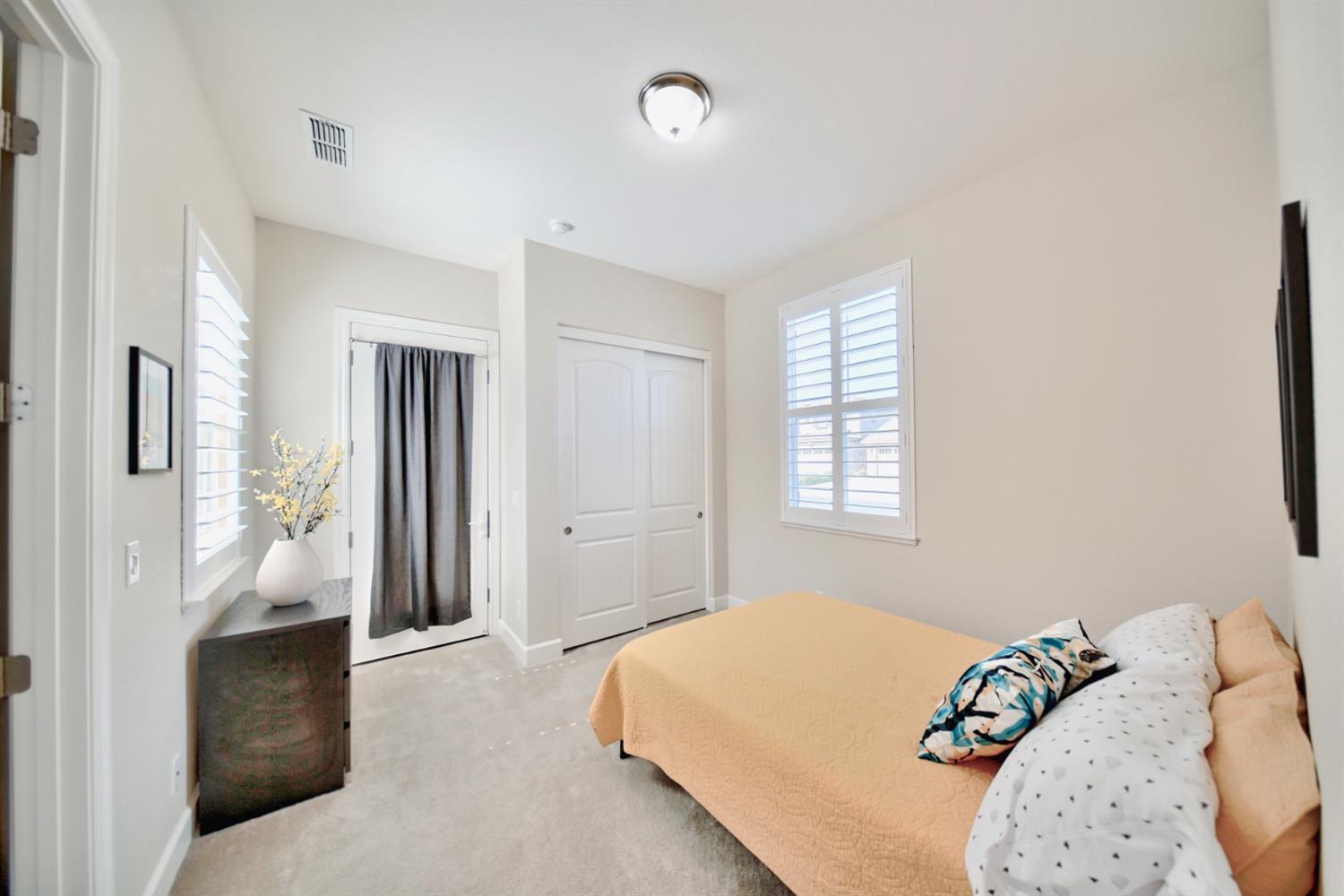Detail Gallery Image 57 of 75 For 1980 Carogold Ln, Manteca,  CA 95337 - 4 Beds | 3/1 Baths