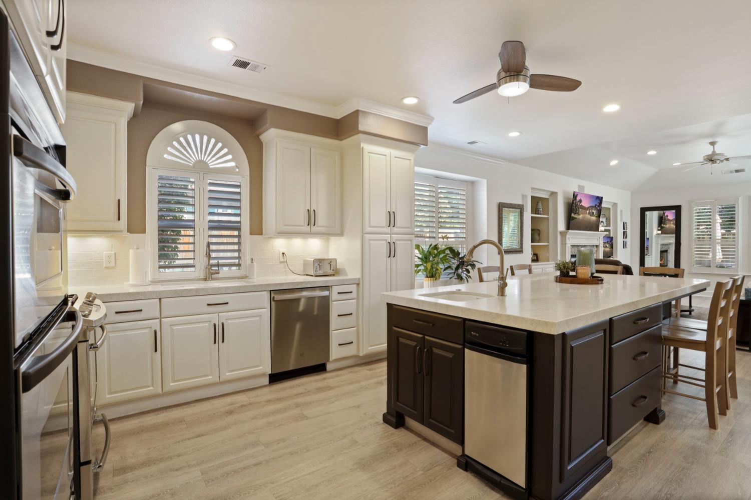Detail Gallery Image 37 of 79 For 1587 Terracina Cir, Manteca,  CA 95336 - 4 Beds | 3 Baths