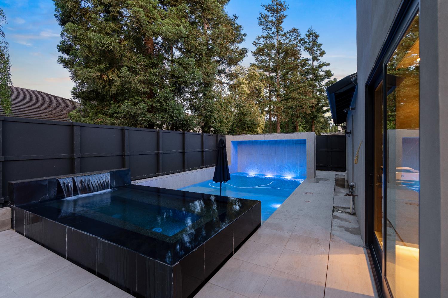 Detail Gallery Image 53 of 62 For 6243 Riverbank Cir, Stockton,  CA 95219 - 4 Beds | 4 Baths