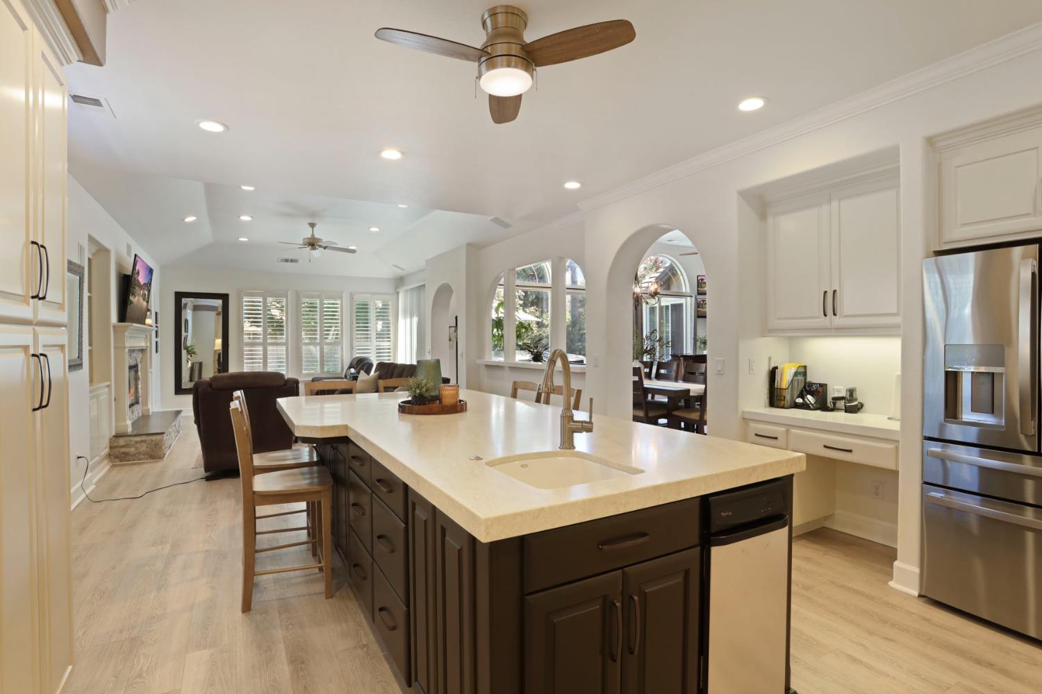 Detail Gallery Image 35 of 79 For 1587 Terracina Cir, Manteca,  CA 95336 - 4 Beds | 3 Baths