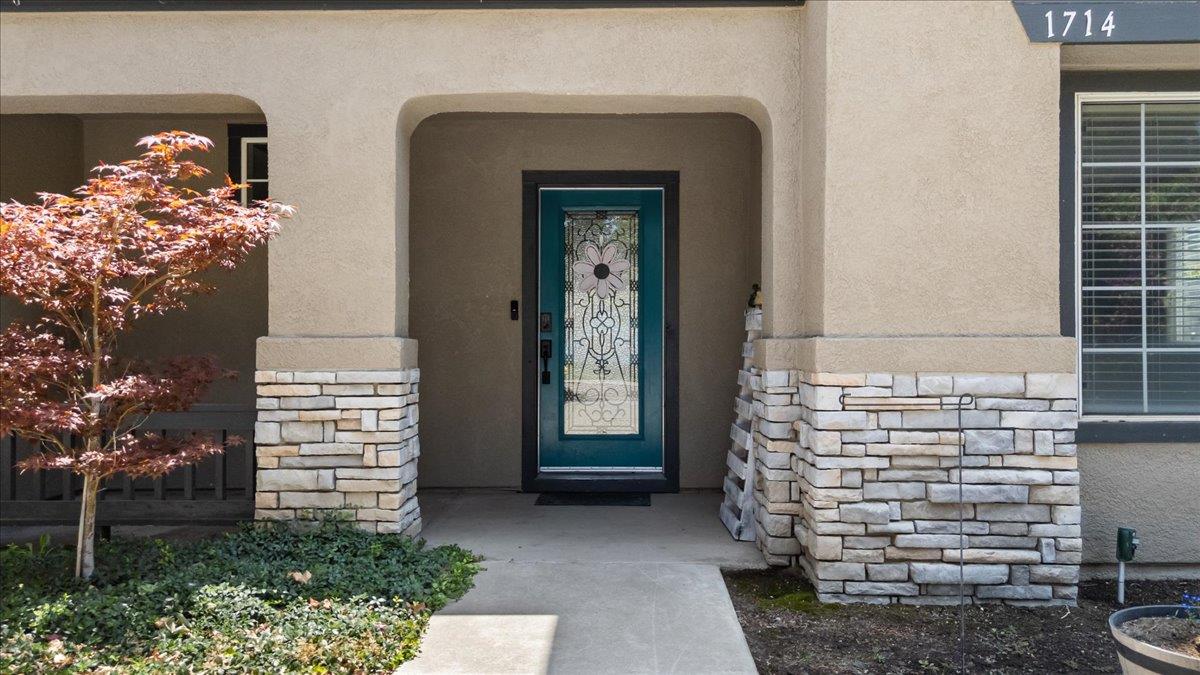 Detail Gallery Image 8 of 93 For 1714 Melissa Dr, Ripon,  CA 95366 - 5 Beds | 3 Baths