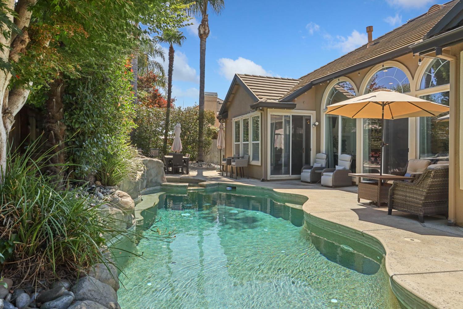 Detail Gallery Image 63 of 79 For 1587 Terracina Cir, Manteca,  CA 95336 - 4 Beds | 3 Baths
