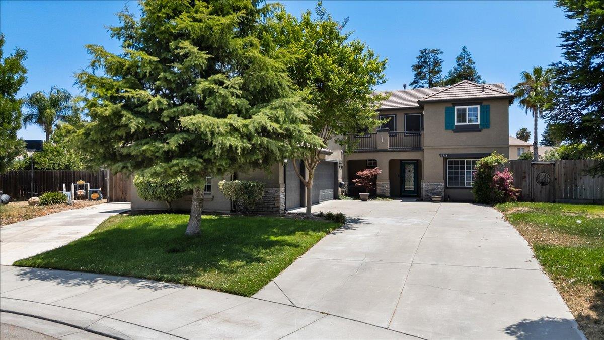 Detail Gallery Image 3 of 93 For 1714 Melissa Dr, Ripon,  CA 95366 - 5 Beds | 3 Baths