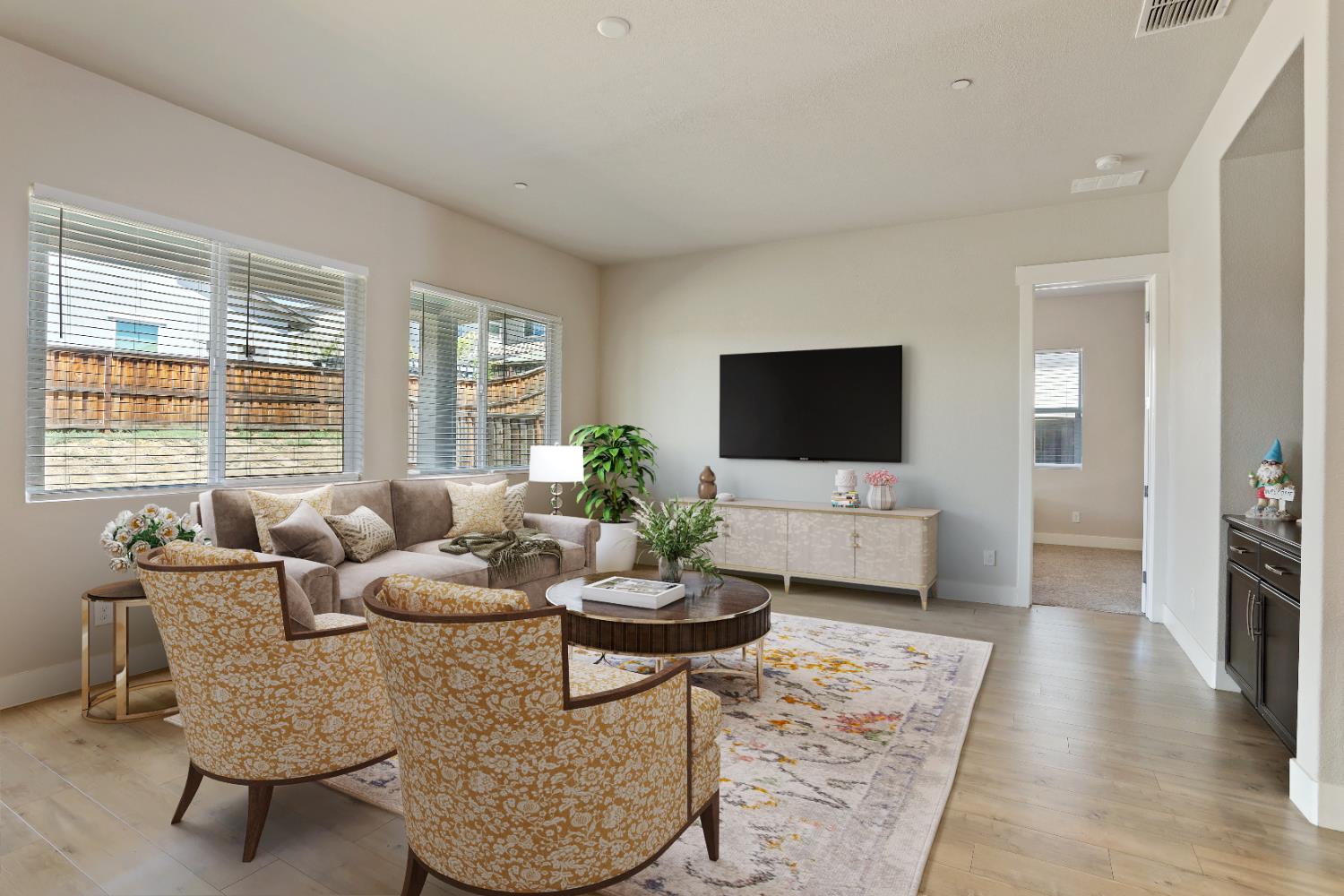 Detail Gallery Image 8 of 54 For 1847 Outrigger Ln, Lathrop,  CA 95330 - 5 Beds | 4/1 Baths