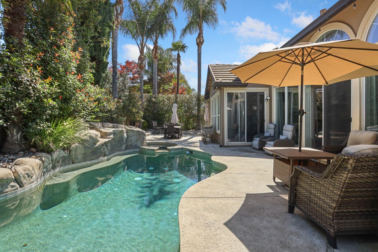 Detail Gallery Image 64 of 79 For 1587 Terracina Cir, Manteca,  CA 95336 - 4 Beds | 3 Baths