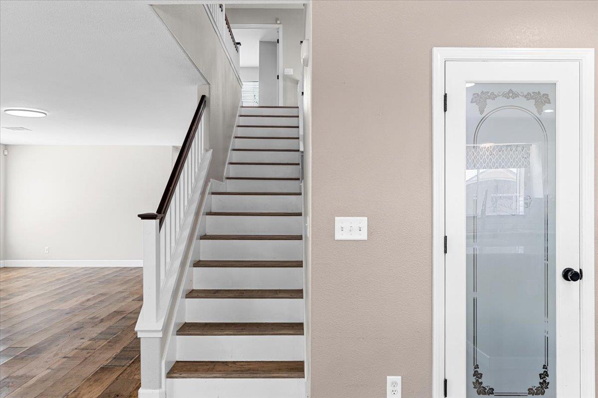 Detail Gallery Image 37 of 93 For 1714 Melissa Dr, Ripon,  CA 95366 - 5 Beds | 3 Baths