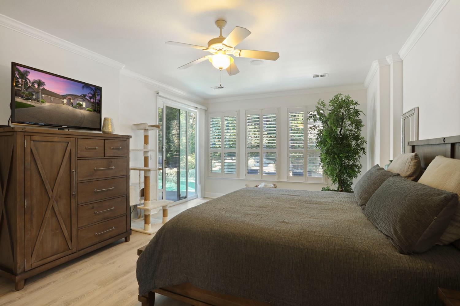 Detail Gallery Image 45 of 79 For 1587 Terracina Cir, Manteca,  CA 95336 - 4 Beds | 3 Baths