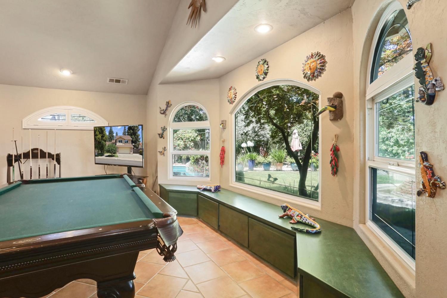 Detail Gallery Image 38 of 97 For 1717 Edgebrook Dr, Modesto,  CA 95354 - 4 Beds | 3/1 Baths
