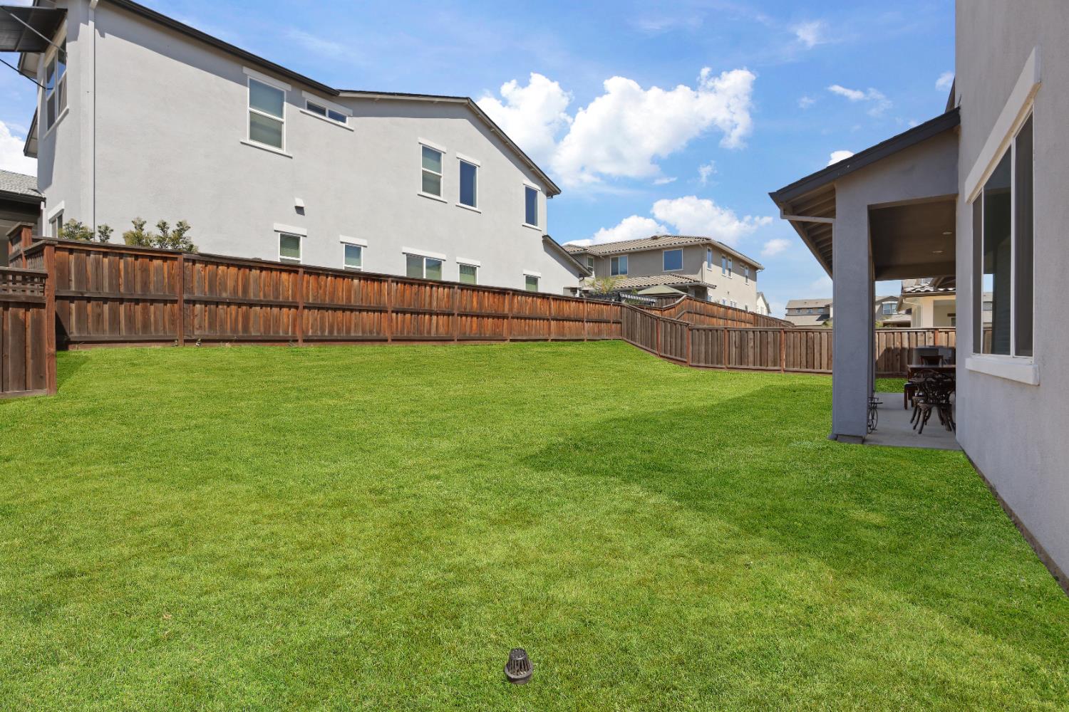 Detail Gallery Image 32 of 54 For 1847 Outrigger Ln, Lathrop,  CA 95330 - 5 Beds | 4/1 Baths