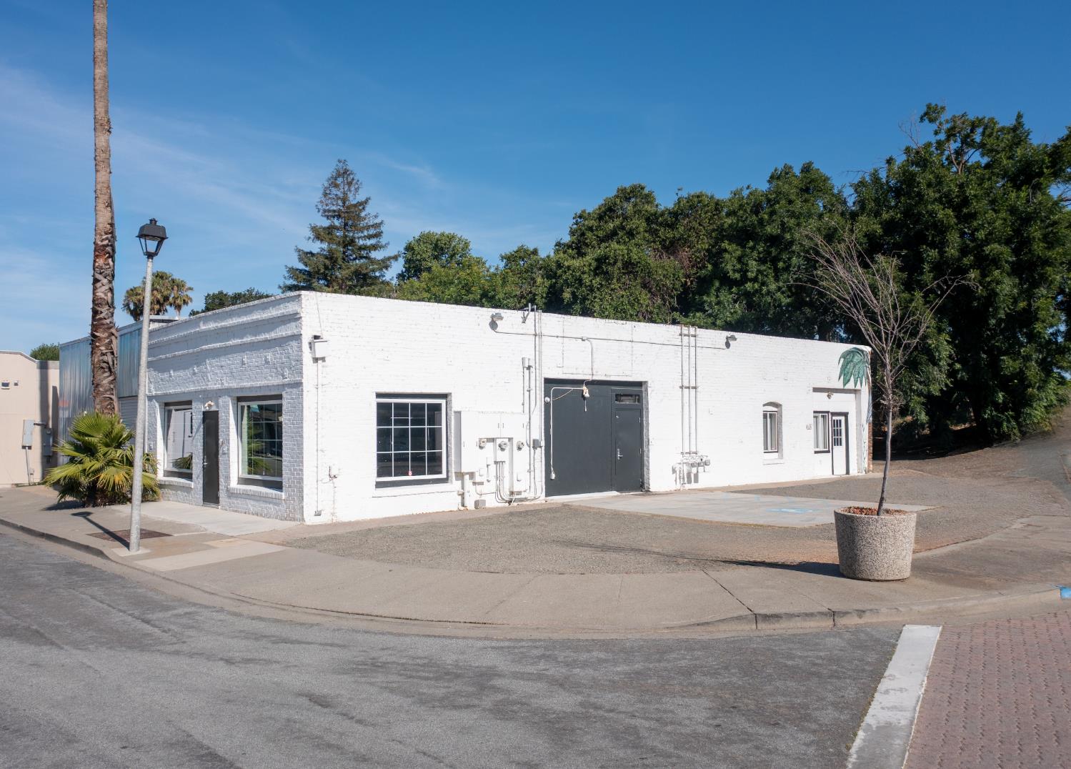 Detail Gallery Image 3 of 38 For 61 Main St, Isleton,  CA 95641 - 1 Beds | 1 Baths