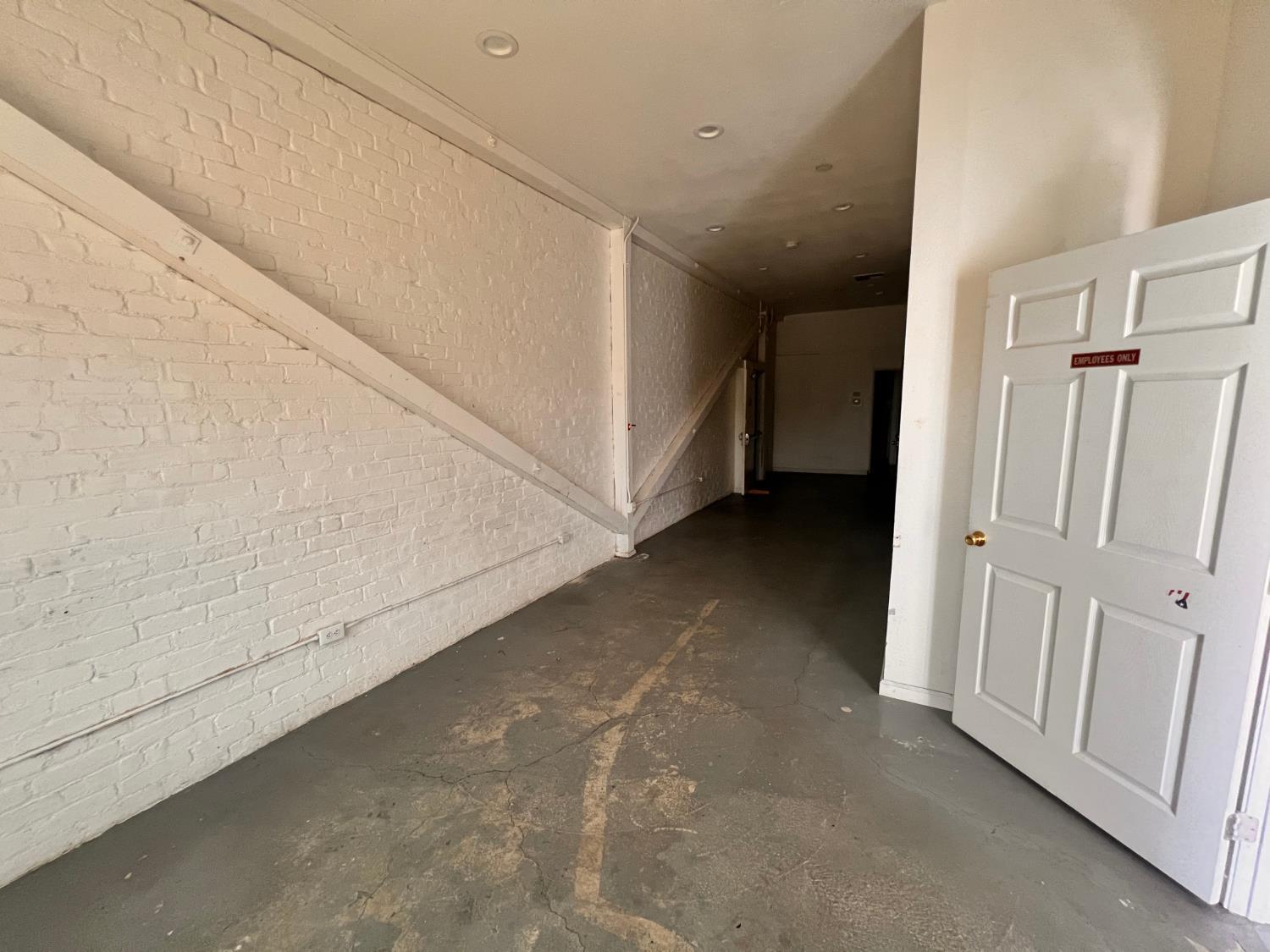 Detail Gallery Image 9 of 38 For 61 Main St, Isleton,  CA 95641 - 1 Beds | 1 Baths