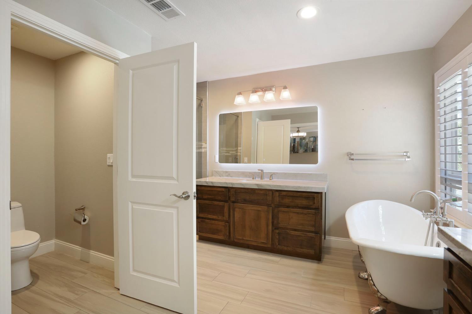 Detail Gallery Image 50 of 97 For 1717 Edgebrook Dr, Modesto,  CA 95354 - 4 Beds | 3/1 Baths