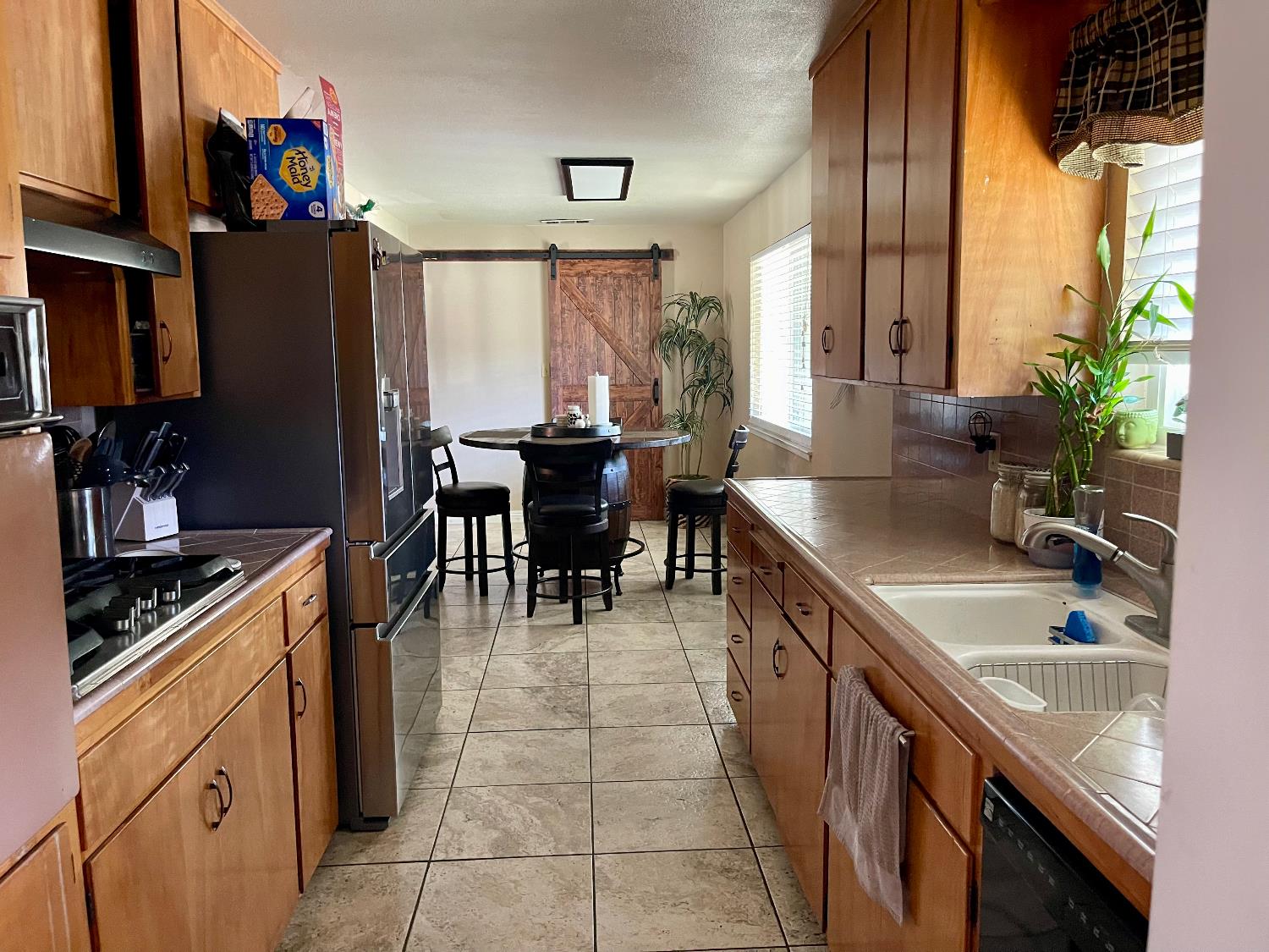 Detail Gallery Image 24 of 40 For 25292 N Eunice Ave, Acampo,  CA 95220 - 3 Beds | 2 Baths