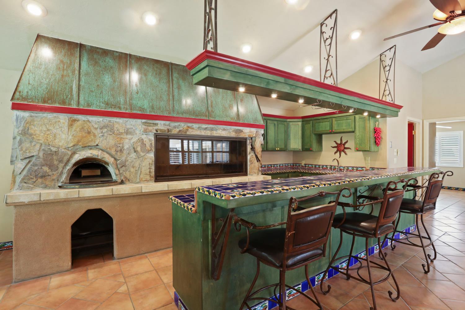 Detail Gallery Image 36 of 97 For 1717 Edgebrook Dr, Modesto,  CA 95354 - 4 Beds | 3/1 Baths