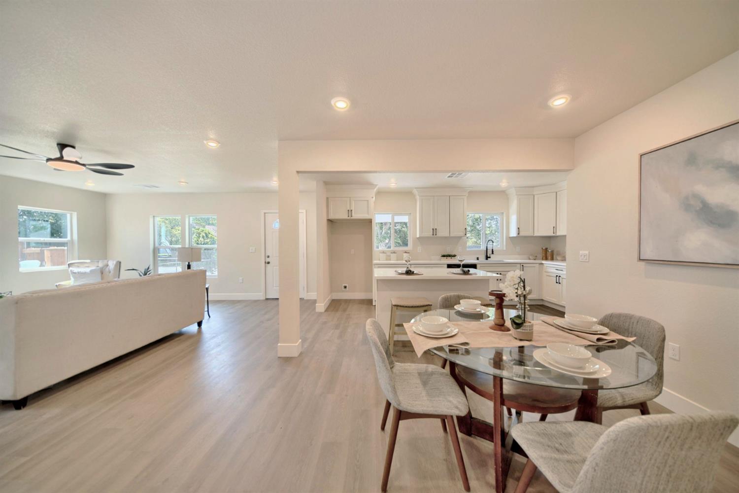Detail Gallery Image 15 of 91 For 1409 Waverly Dr, Modesto,  CA 95351 - 2 Beds | 1 Baths