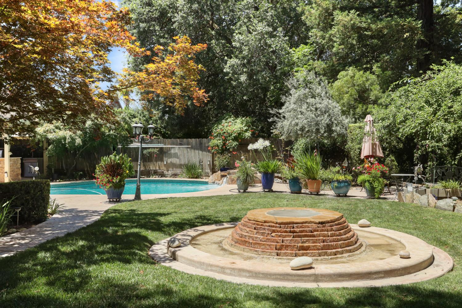 Detail Gallery Image 68 of 97 For 1717 Edgebrook Dr, Modesto,  CA 95354 - 4 Beds | 3/1 Baths