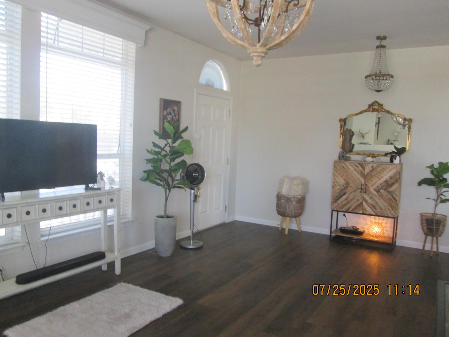 Detail Gallery Image 12 of 42 For 825 Knights Ct, Livingston,  CA 95334 - 3 Beds | 2 Baths